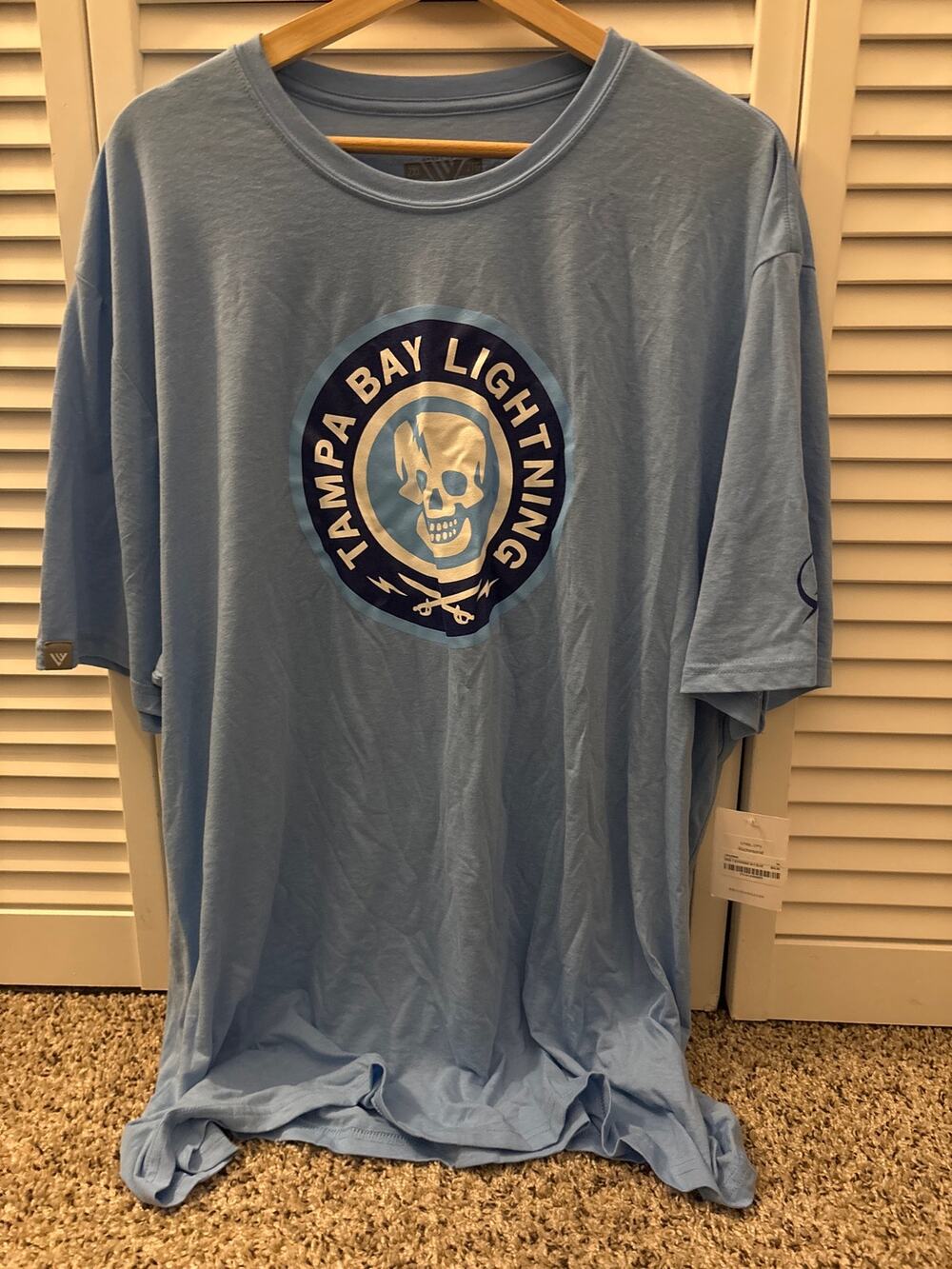 NWT Tampa Bay Lightning Stadium Shirt
